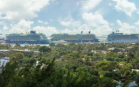Fort Lauderdale Marriott Harbor Beach Resort & Spa